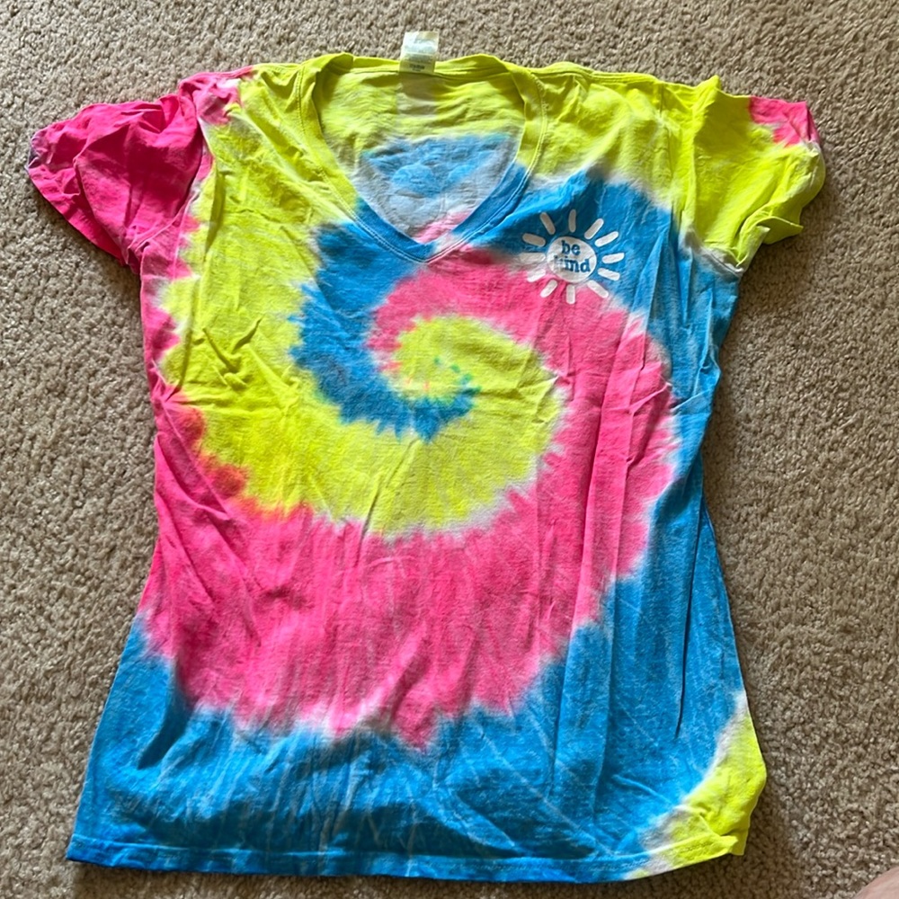 “Be Kind” Top